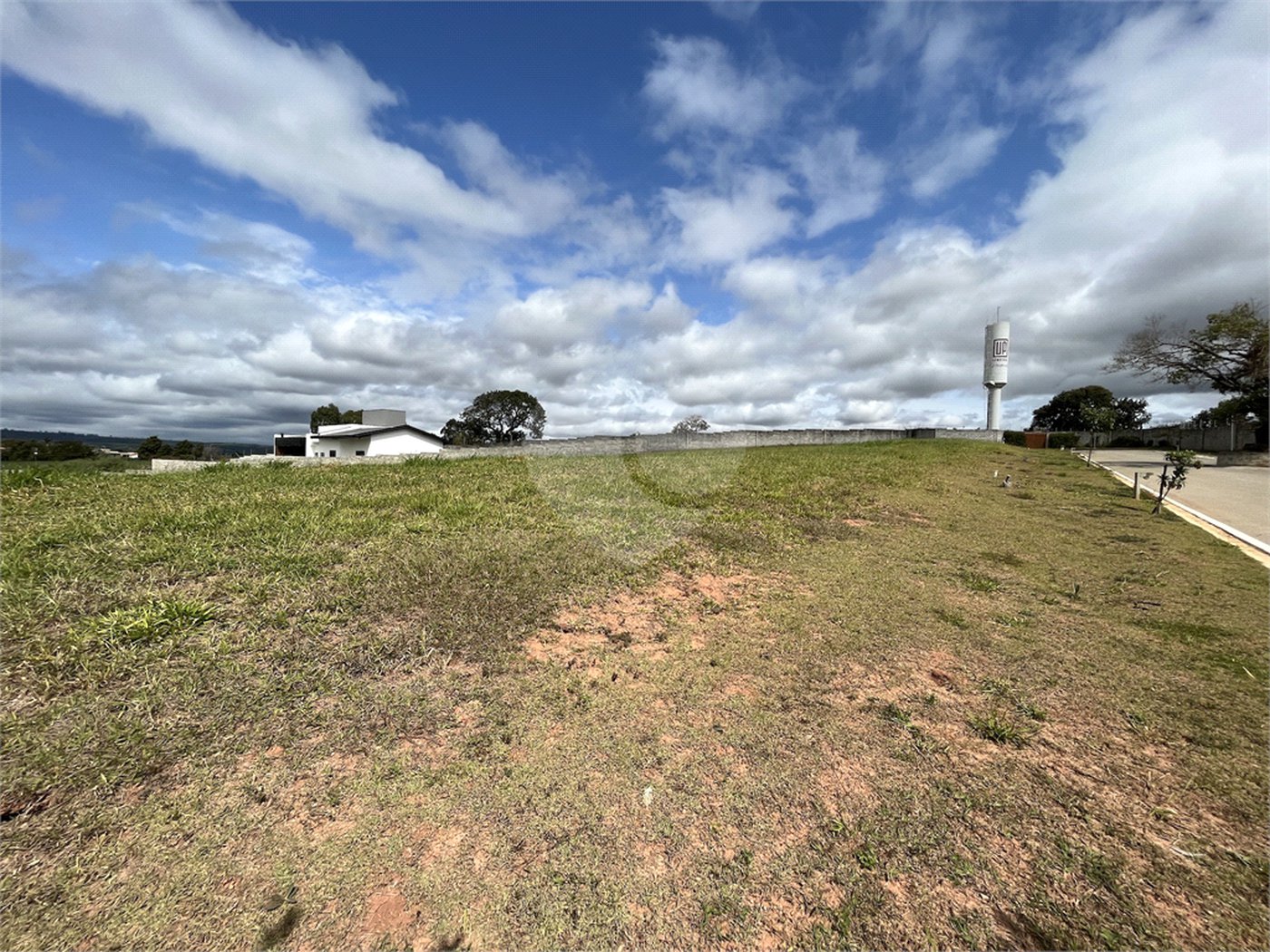 Terreno à venda no condomínio Up Residencial, Votorantim - SP