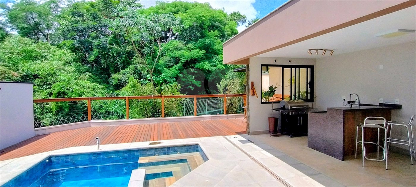 Casa à venda com 3 suítes no condomínio Porto do Sol, Valinhos - SP