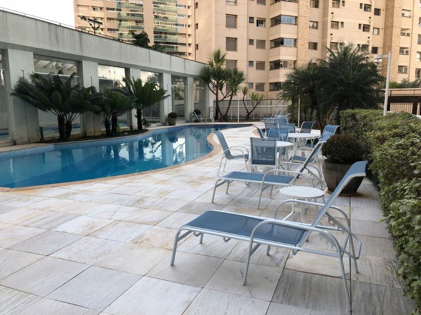 Apartamento à venda com 3 suítes em Vila Suzana, São Paulo, SP