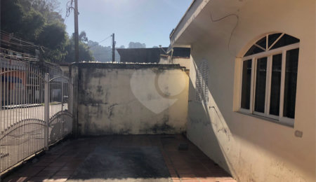 Casa de Vila à venda com 2 quartos em Luiz Fagundes, Mairiporã, SP