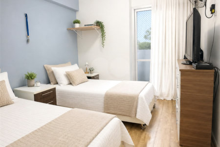 Apartamento à venda com 4 quartos, sendo 3 suítes,  em Interlagos, São Paulo, SP