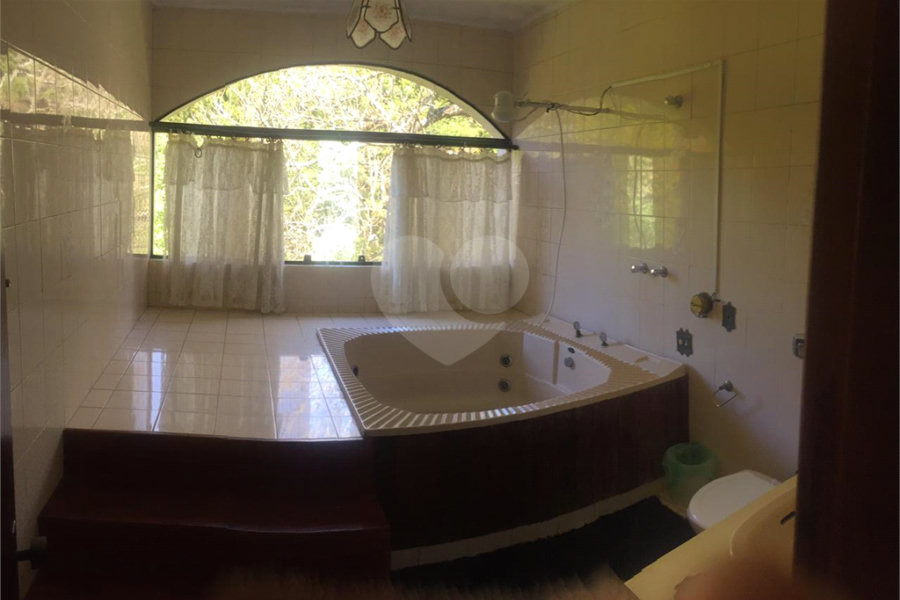 Sítio à venda com 9 quartos, sendo 4 suítes, em Remédios, Mairiporã, SP
