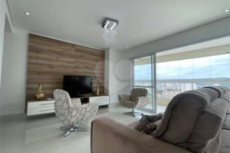 Apartamento à venda com 3 suítes em Água Fria, São Paulo, SP