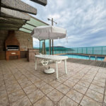 Apartamento Alto Padrão Frente Mar com 4 Dormitórios, 3 Suítes e 3 Vagas na Orla de Santos