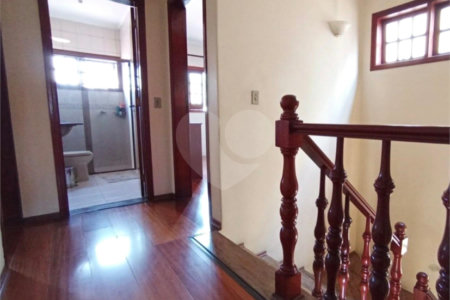 Casa à venda com 5 quartos, sendo 1 suíte, no condomínio Constantino Mattucci, Sorocaba - SP
