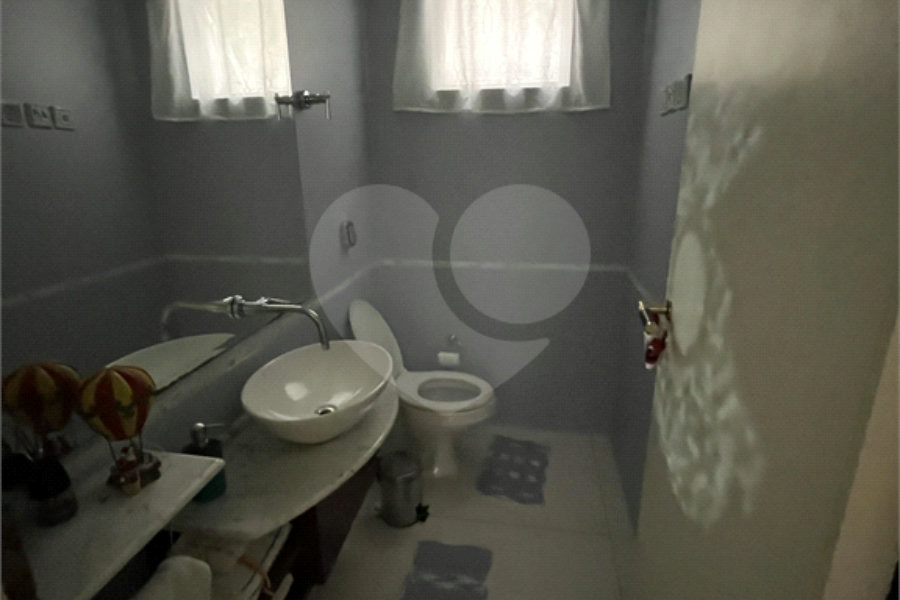 Sobrado à venda com 5 quartos, sendo 4 suítes, em Tremembé, São Paulo, SP