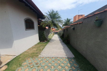 Casa à venda com 4 quartos, sendo 1 suíte, no condomínio Parque São Gabriel, Itatiba - SP