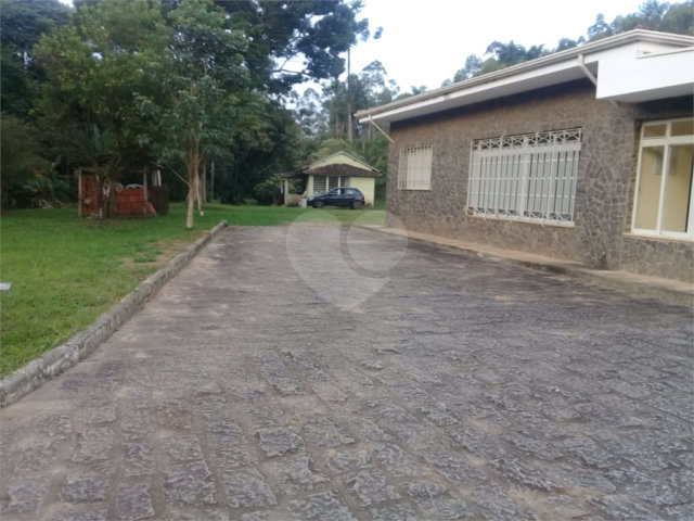 Casa à venda com 4 quartos, sendo 1 suíte,  em Rio Acima, Mairiporã, SP