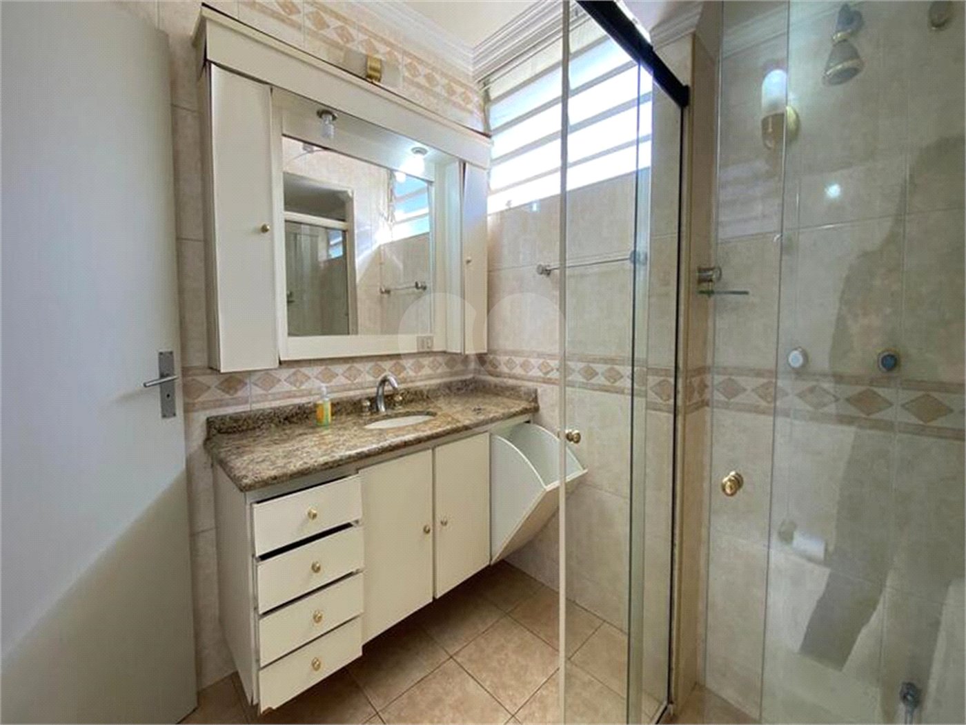 Casa Térrea à venda com 4 quartos, sendo 2 suítes, em Jardim Floresta, São Paulo, SP