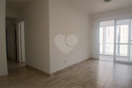 Apartamento para alugar com 2 quartos, sendo 1 suíte, em Vila Anastácio, São Paulo, SP