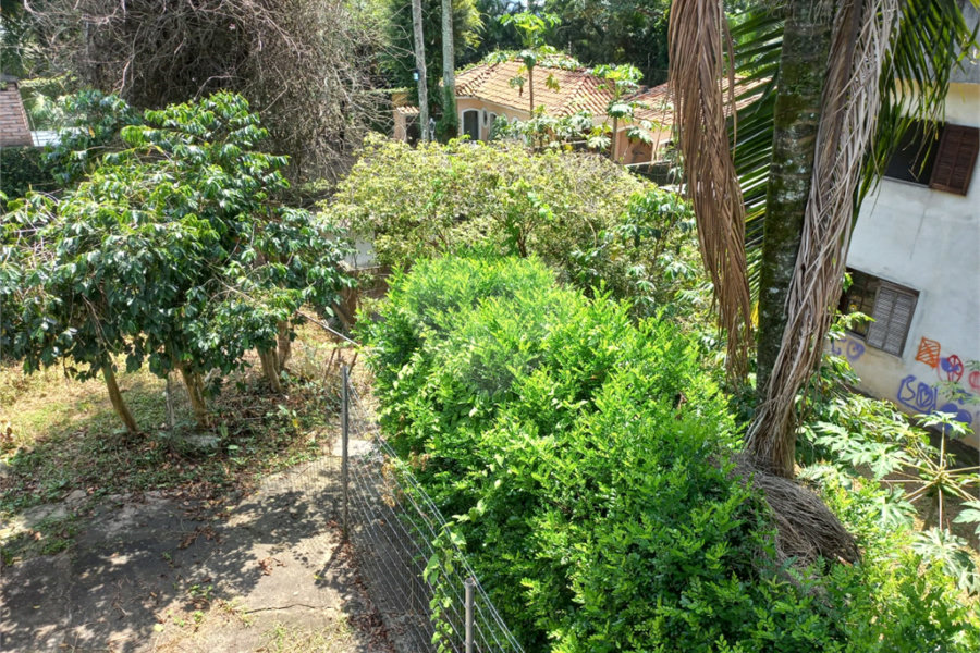 Terreno à venda com 2 quartos, sendo 1 suíte, em Jardim Floresta, São Paulo, SP