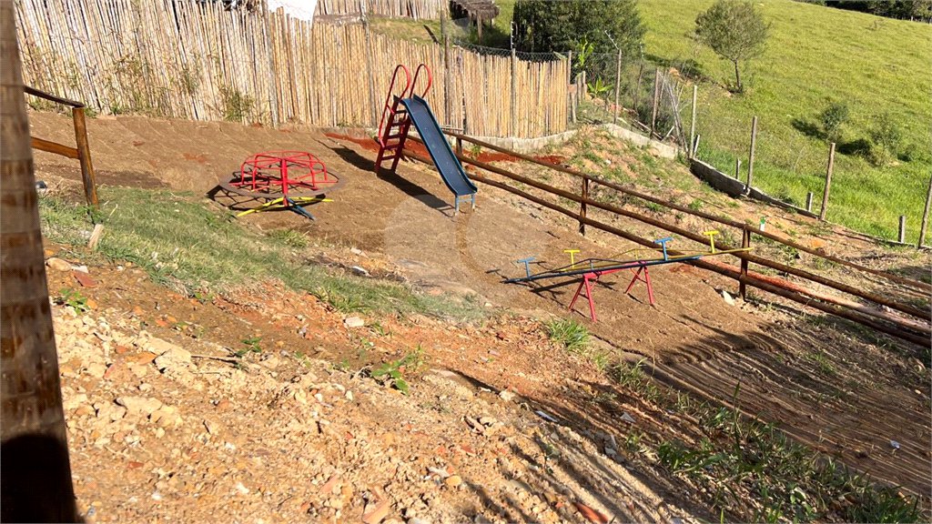 Chácara à venda com 3 quartos, sendo 1 suíte, em Jundiaquara, Araçoiaba da Serra, SP