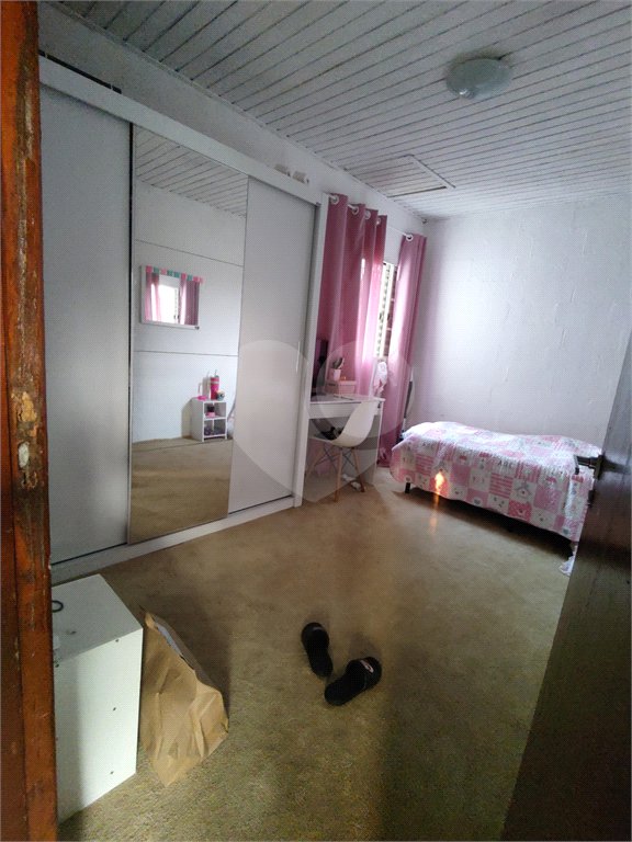 Chácara à venda com 4 quartos, sendo 1 suíte, em Vila Santa Helena, Atibaia, SP