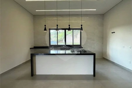 Casa à venda com 3 quartos, sendo 2 suítes, no condomínio Terra Caxambu, Jundiaí - SP