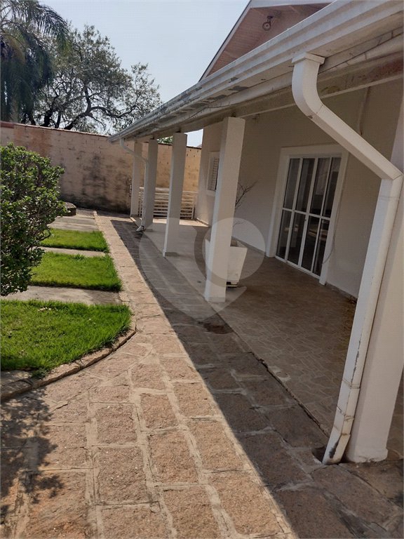 Indaiatuba- Recreio Internacional Viracopos - Terreno com 1000 ms - construido 200 ms - Sobrado com 3 dorms, 1 suite, Ar condicionado nos quartos e sala, cozinha com armários, cooktop, ampla varanda - Quiosque com churrasqueira e piscina , playground, garagem, deposito - R$ 1.500.000,00 - não ace