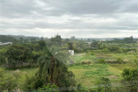 Casa à venda ou para alugar com 2 quartos no condomínio Residencial Caxangá 2, Suzano - SP