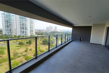 Apartamento à venda com 4 quartos, sendo 3 suítes, em Água Branca, São Paulo, SP