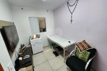 Casa à venda com 2 quartos no condomínio Irmã Filomena, São Paulo - SP