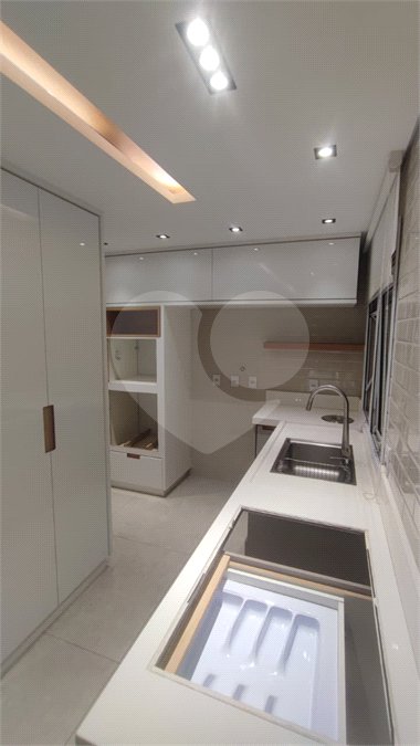 Apartamento para alugar com 3 suítes em Baeta Neves, São Bernardo do Campo, SP