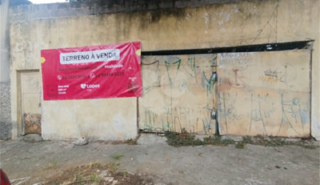 Terreno à venda em Vila Carmosina, São Paulo, SP