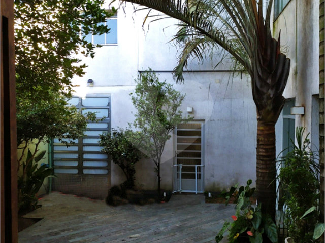 Prédio à venda em Santana, São Paulo, SP
