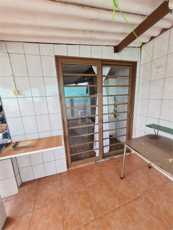 Casa à venda com 6 quartos em Vila dos Remédios, São Paulo, SP