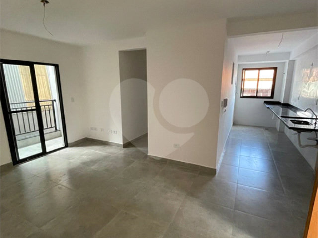 Casa à venda com 2 quartos, sendo 1 suíte, no condomínio Residencial Calegari, São Paulo - SP
