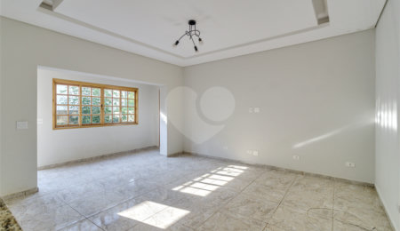 Casa à venda com 2 quartos, sendo 1 suíte, em Campo Belo, São Paulo, SP