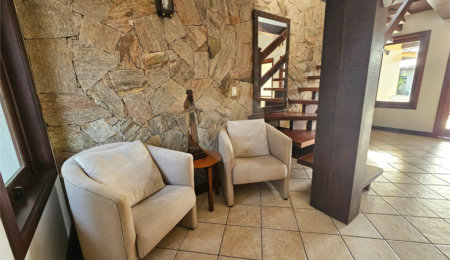 Casa em condomínio à venda com 4 suítes em Praia Rasa, Armação dos Búzios, RJ