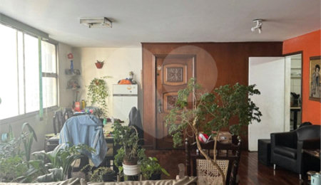 Apartamento à venda com 3 quartos, sendo 1 suíte,  em Santa Cecília, São Paulo, SP