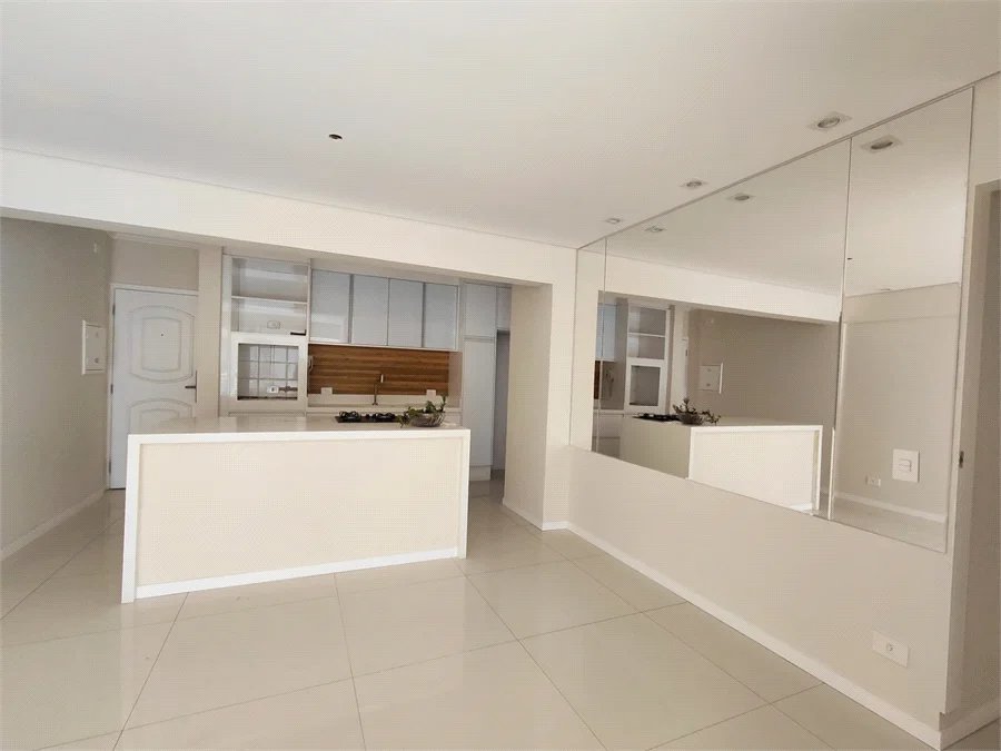 Apartamento à venda com 3 quartos, sendo 1 suíte,  em Vila Romana, São Paulo, SP