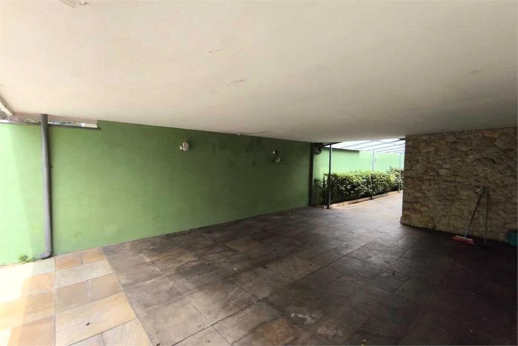 Casa à venda com 5 quartos, sendo 3 suítes, em Brooklin Paulista, São Paulo, SP