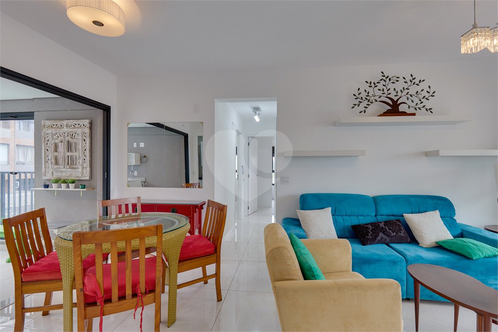Apartamento à venda com 3 quartos, sendo 1 suíte, em Brooklin, São Paulo, SP
