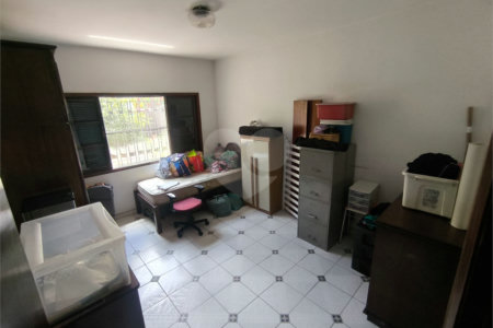 Casa à venda com 5 quartos, sendo 2 suítes, em Jardim Umarizal, São Paulo, SP