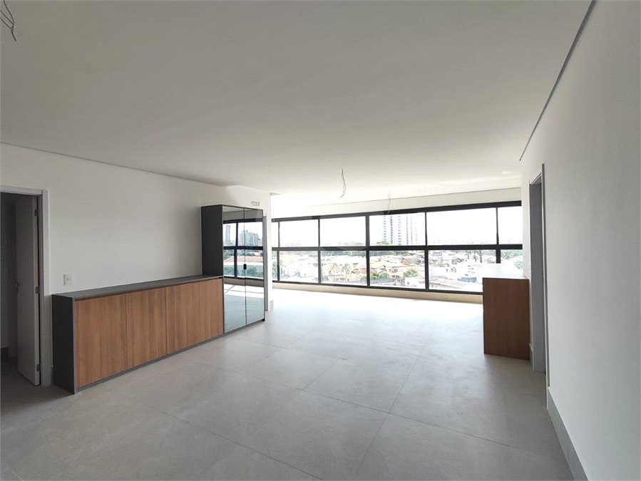 Apartamento à venda com 3 suítes em Vila Castelo Branco, Indaiatuba, SP