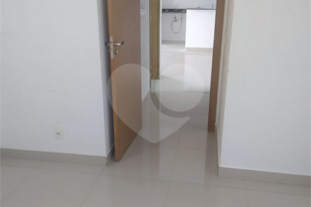 Apartamento à venda com 2 quartos em Dom Aquino, Cuiabá, MT