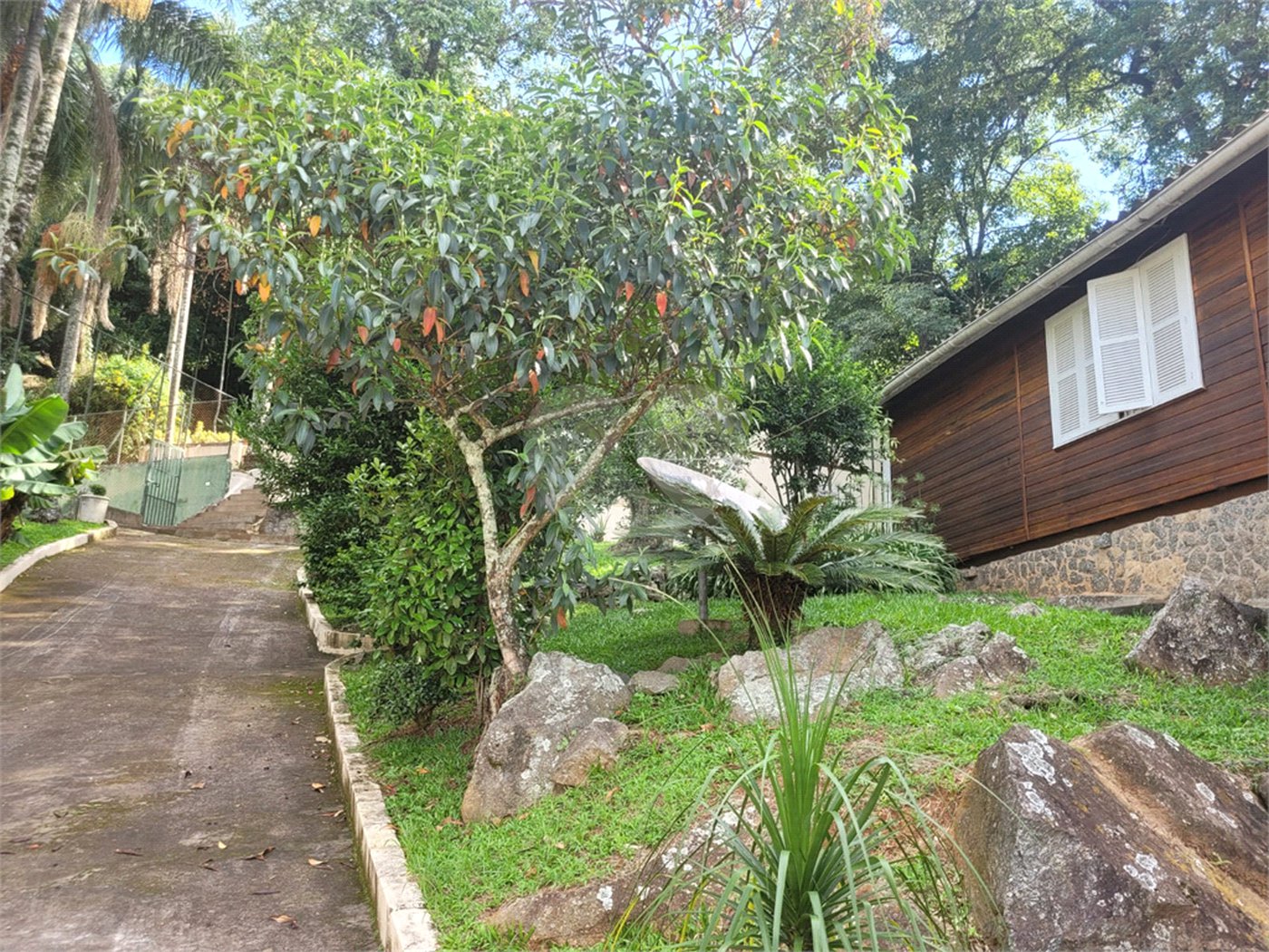 Sítio à venda com 6 quartos, sendo 3 suítes, em Serra da Cantareira, Mairiporã, SP