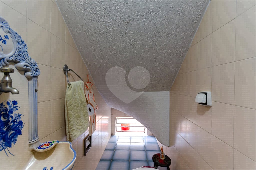 Sobrado à venda ou para alugar com 4 quartos, sendo 1 suíte, em Vila Anglo Brasileira, São Paulo, SP