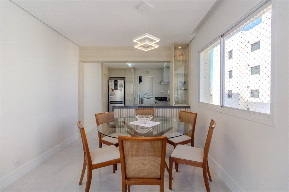 Apartamento à venda com 3 suítes em Vila Ipojuca, São Paulo, SP