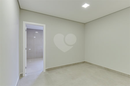 Casa à venda com 4 suítes no condomínio Carmen, São Paulo - SP