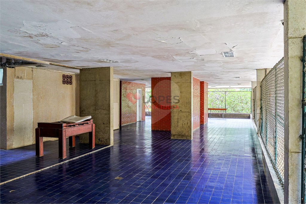 Apartamento à venda com 3 quartos, sendo 1 suíte,  em Lagoa, Rio de Janeiro, RJ