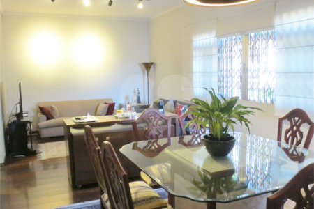 Casa Térrea à venda com 3 quartos, sendo 1 suíte, em Vila Santo Estéfano, São Paulo, SP