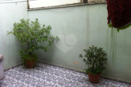 Sobrado à venda com 3 quartos, sendo 1 suíte, em Vila Nivi, São Paulo, SP