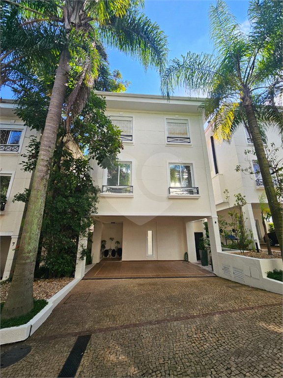 Casa à venda com 3 suítes no condomínio Palma de Mallorca Private Houses, São Paulo - SP