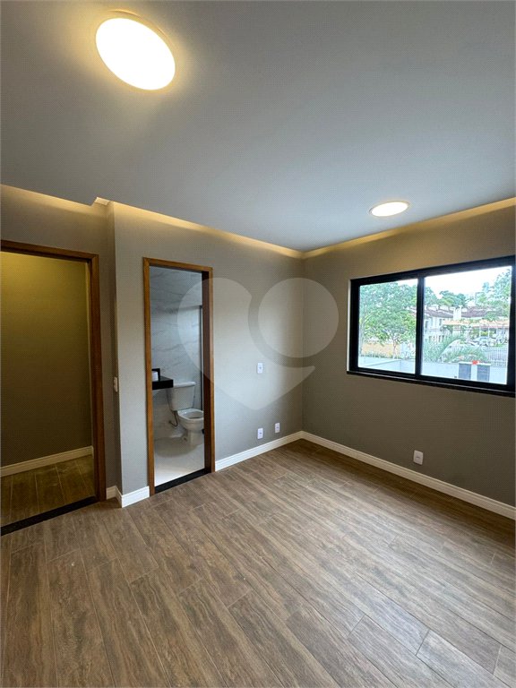 Casa à venda com 5 quartos, sendo 4 suítes, no condomínio Grand Park, Rio de Janeiro - RJ