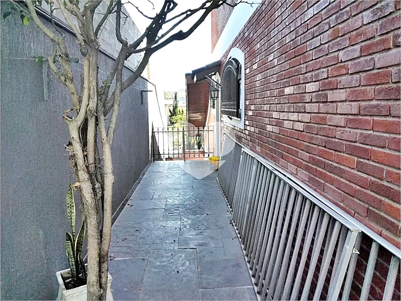 Sobrado à venda com 4 quartos, sendo 2 suítes, em Jardim São Bento, São Paulo, SP