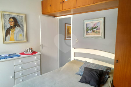 Sobrado à venda com 3 quartos, sendo 1 suíte, em Jardim Caravelas, São Paulo, SP