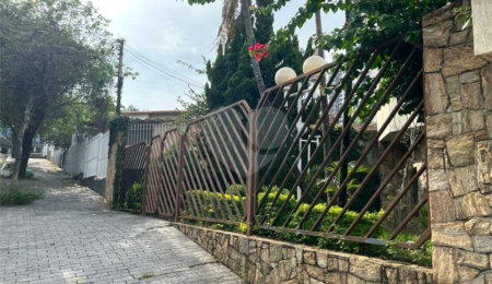 Casa à venda com 3 quartos em Água Fria, São Paulo, SP