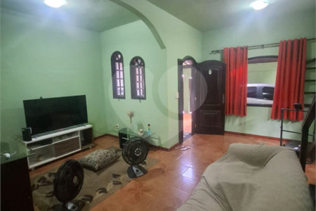 Casa à venda com 2 quartos, sendo 1 suíte, em Santíssimo, Rio de Janeiro, RJ