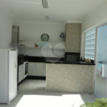 Casa à venda com 3 quartos, sendo 2 suítes, no condomínio Águas da Serra, Valinhos - SP